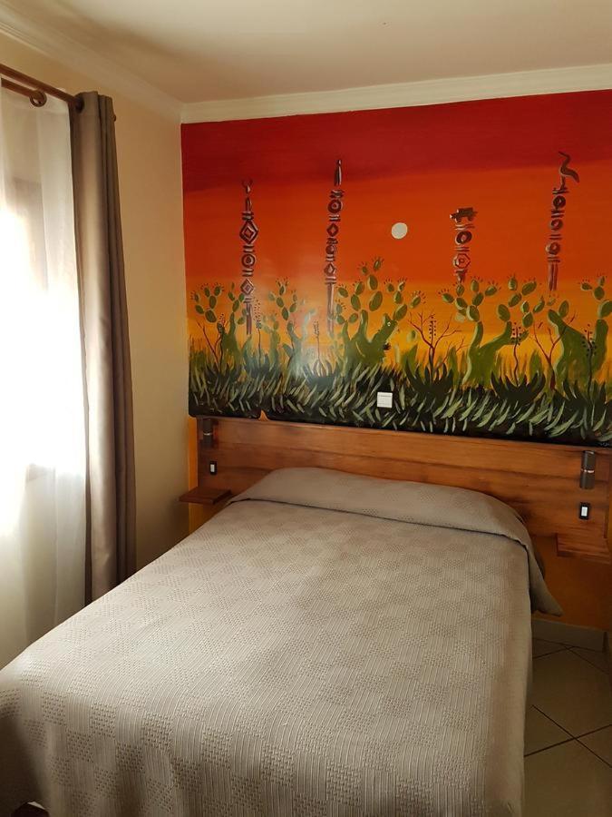 Hotel Ivato , Airport Антананаріву Екстер'єр фото